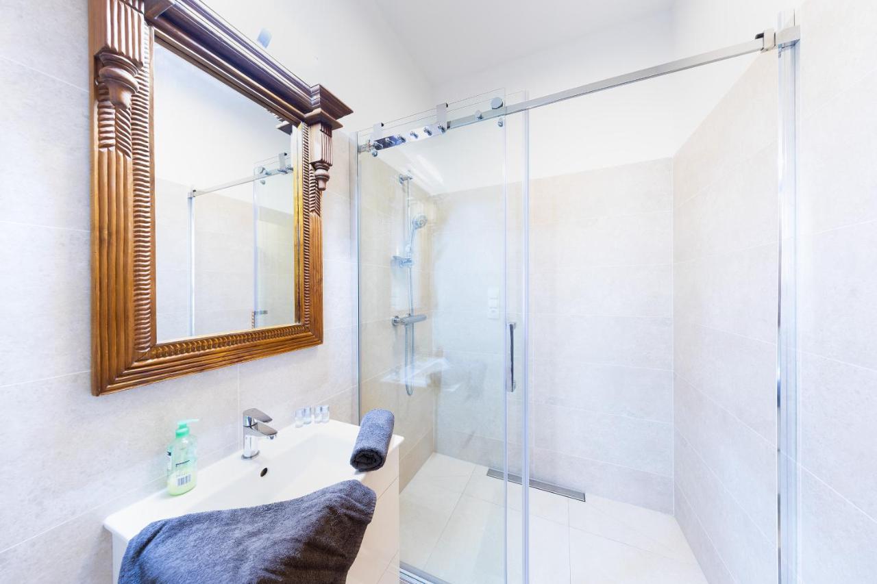 Boheme Apartments Charle'S Square براغ المظهر الخارجي الصورة