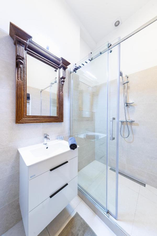 Boheme Apartments Charle'S Square براغ المظهر الخارجي الصورة